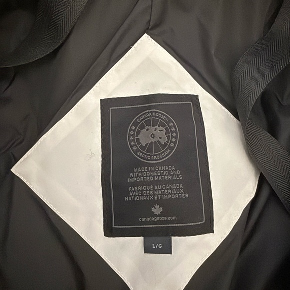 Women's White Puffer Coat with Fur Hood - Picture 6 of 7